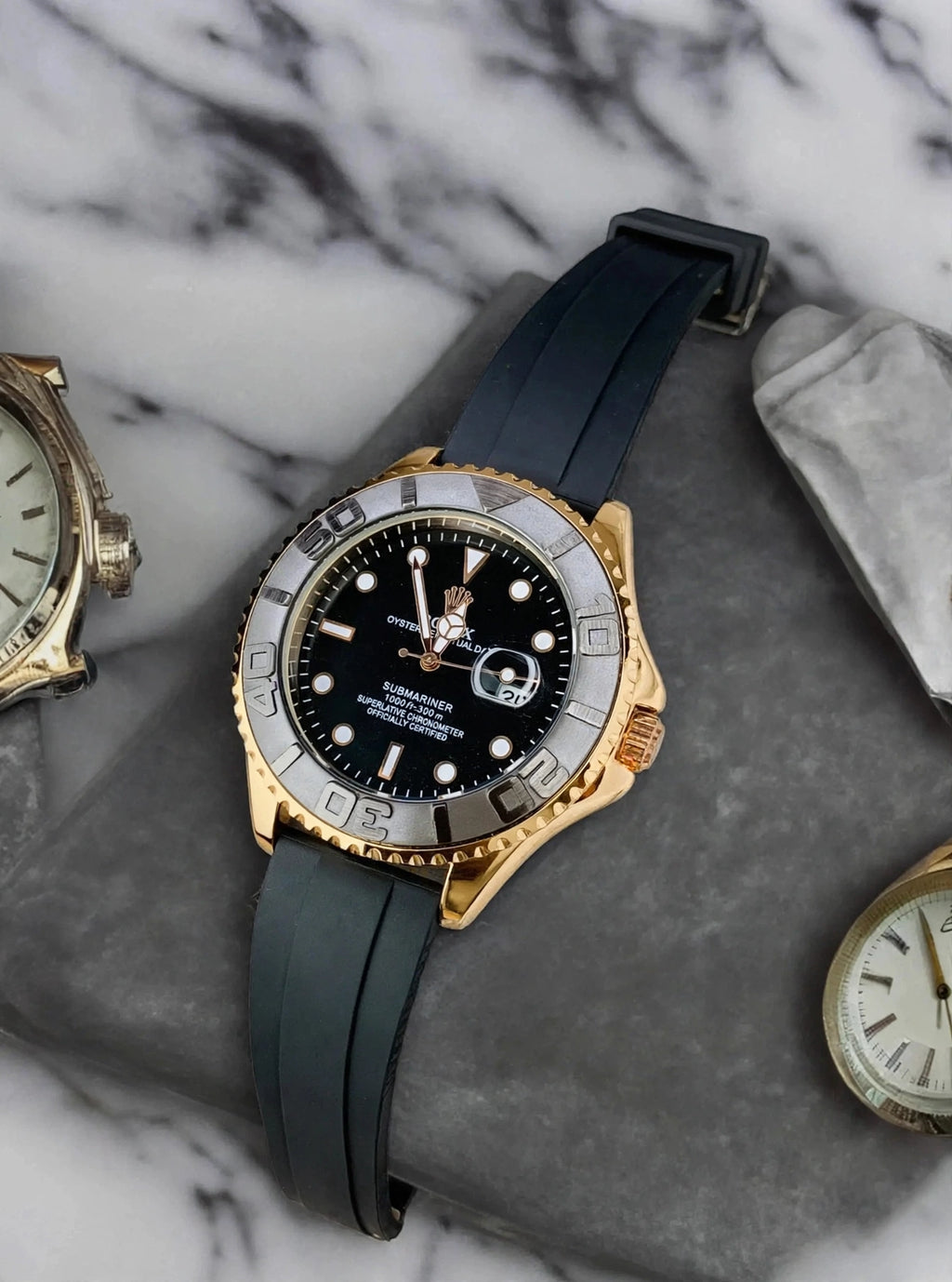 Luxury Men's Black Dial Watch – Gold & Silver Bezel with Black Silicone Strap