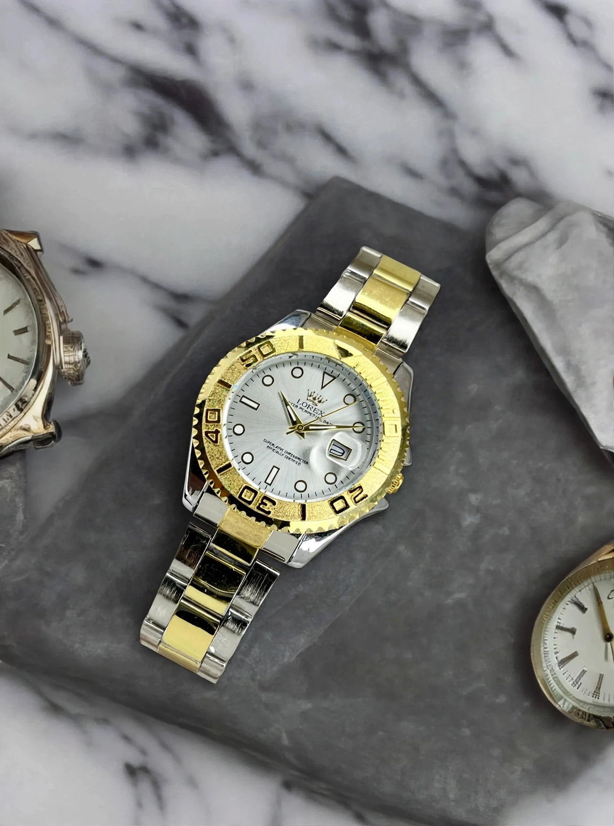 Two-Tone Men's Luxury Watch – Rose Gold & Silver, Black & White Dial, Date Display